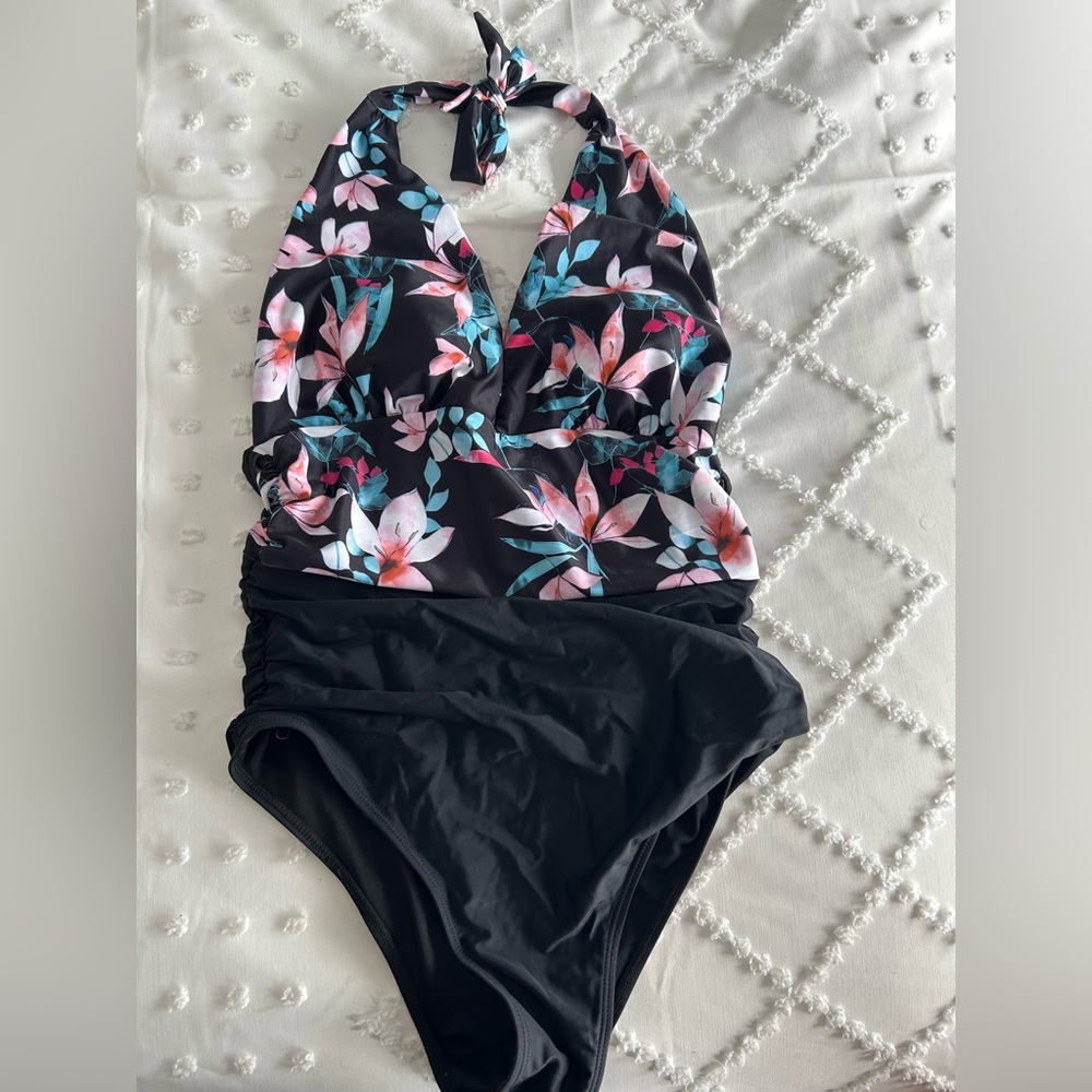 One piece swimsuit